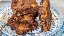 Easy-peasy Caramel Brownies (From a Cake Mix)