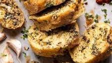 Easy Pull Apart Garlic Parmesan Bread