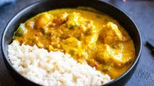 Easy Yellow Fish Curry