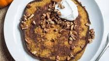 Flourless Banana Pumpkin Spice Pancakes (No Added Sugar)