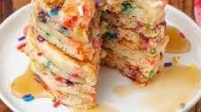Funfetti Pancakes
