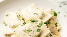 Garlic Cream Sauce for Ravioli