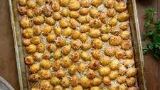 Garlic Parmesan Roasted Potatoes