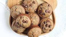 Healthy Banana Chocolate Chip Muffins