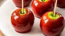 Homemade Toffee Apples (Candy Apples)