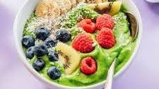 How To Build A Green Smoothie Bowl