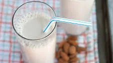How To Make Almond Milk at Home