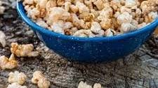 How to Make Campfire Popcorn