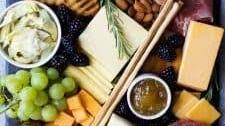 How to Make the Ultimate Cheese Board