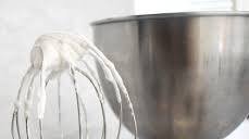 Low-FODMAP Vanilla Bean Coconut Whipped Cream; Gluten-free, Vegan