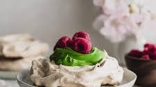 Mini Pavlova with Matcha Cream
