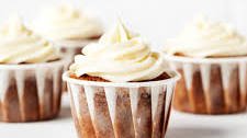 Moist & Fluffy Vegan Carrot Cake Cupcakes