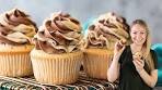 Moist Peanut Butter Cupcakes with Swirled Chocolate Peanut ...