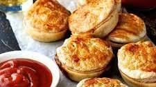 Party Pies (Aussie Mini Beef Pies)