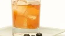 Peach Blueberry-Basil Iced Peach Tea