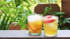Peach Ginger Sangria