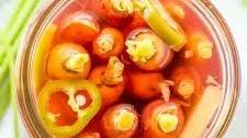 Quick Pickled Carrots with Ginger