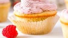 Raspberry Cream Cheese Frosting (with raspberry jam!)
