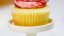 Raspberry Lemonade Cupcakes