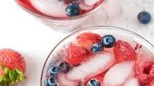 Sparkling Hibiscus Berry Cocktail