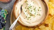 Spicy Sriracha Cream Cheese Dip