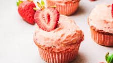 Strawberry Jello Cupcakes
