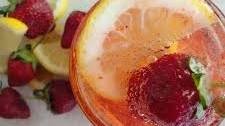 Strawberry Lemonade Fizz