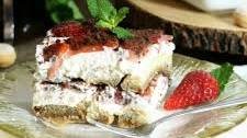 Strawberry Tiramisu with Dark Chocolate (No Bake)