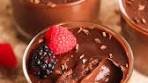 The most INSANE 10 minute chocolate pudding that's going to ...