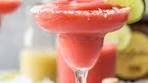 This FROZEN STRAWBERRY MARGARITA is Summer in a ...