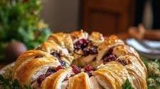 Turkey Cranberry Wreath Recipe