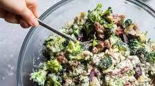 Mediterranean Low Carb Broccoli Salad Thumbnail