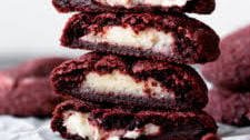 Cream Cheese Stuffed Red Velvet Cookies Thumbnail