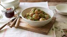 Swedish meatballs with cream sauce Thumbnail