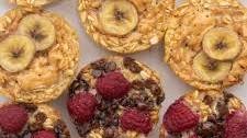 Easy 4 Ingredient Baked Oatmeal Cups Thumbnail