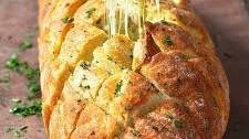 Cheese and Garlic Crack Bread (Pull Apart Bread) Thumbnail