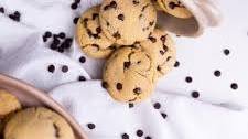 Perfectly Bite-Sized Mini Chocolate Chip Cookie Recipe | For Dunking and Crunching Thumbnail