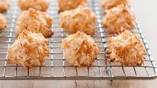 How To Make Coconut Macaroons Thumbnail