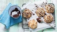 Coconut Macaroons with Chocolate Drizzle Thumbnail