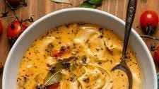 Creamy Tuscan Tortellini Soup Thumbnail