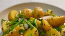 Herby Potato Salad with Crunchy Vegetables Thumbnail