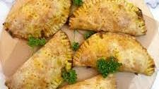 Curried chicken pies Thumbnail