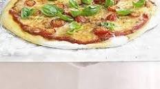 Pizza Margherita in 4 easy steps Thumbnail