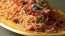 Spaghetti with Olives and Tomato Sauce Thumbnail