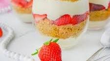 No-Bake Strawberry Cheesecake Cups Thumbnail