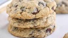 Classic Oatmeal Chocolate Chip Cookies Thumbnail