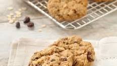 Oatmeal Raisin Cookies Thumbnail