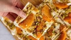 Peaches & Cream Frozen Yogurt Bark Thumbnail