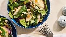 Pear And Gorgonzola Salad with Candied Pecans Thumbnail