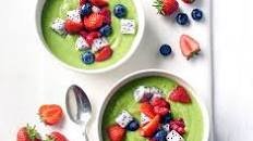 Green rainbow smoothie bowl Thumbnail